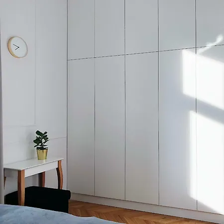 Tcf - With Free Garage