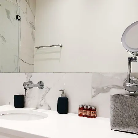 Tcf - With Free Garage *